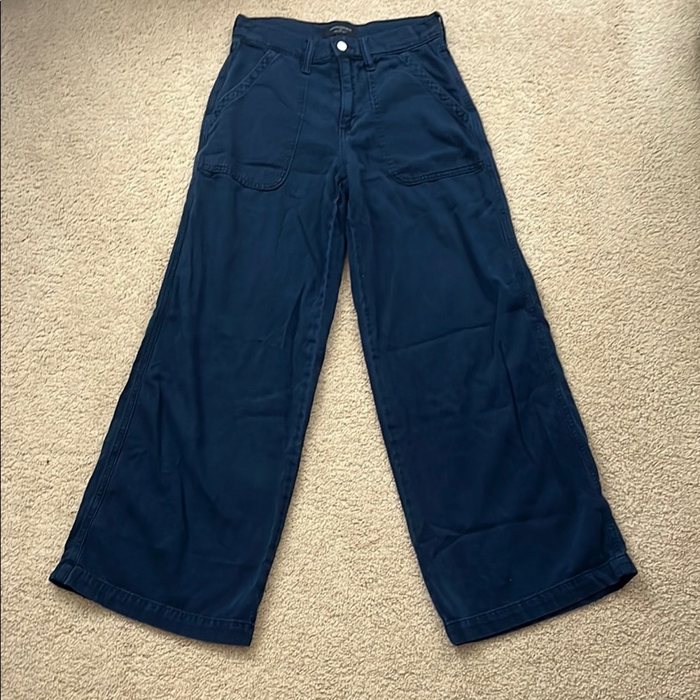 Banana Republic Wide-Leg Jeans in Navy